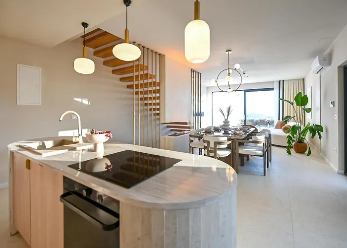 In With Jacuzzi Vakantiehuis