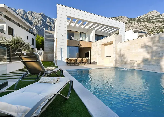 In With Jacuzzi *